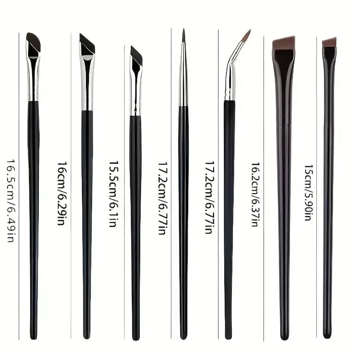 7 pinceaux de maquillage combinés avec détails de précision