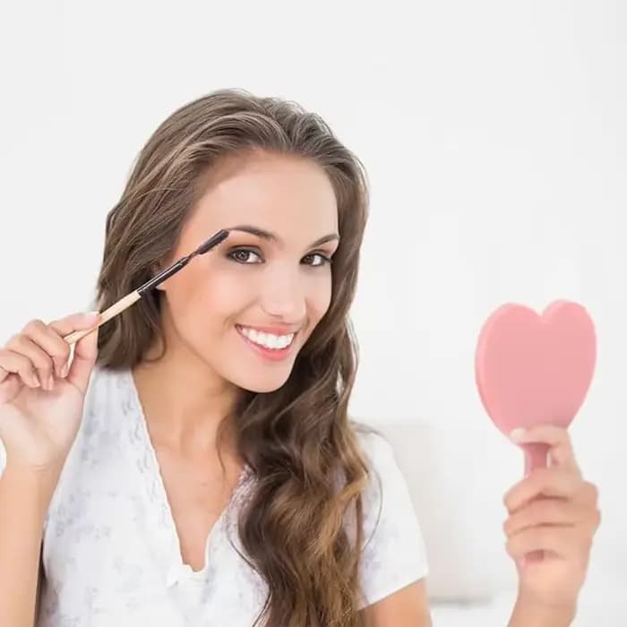 Miroir de maquillage à main en forme de cœur
