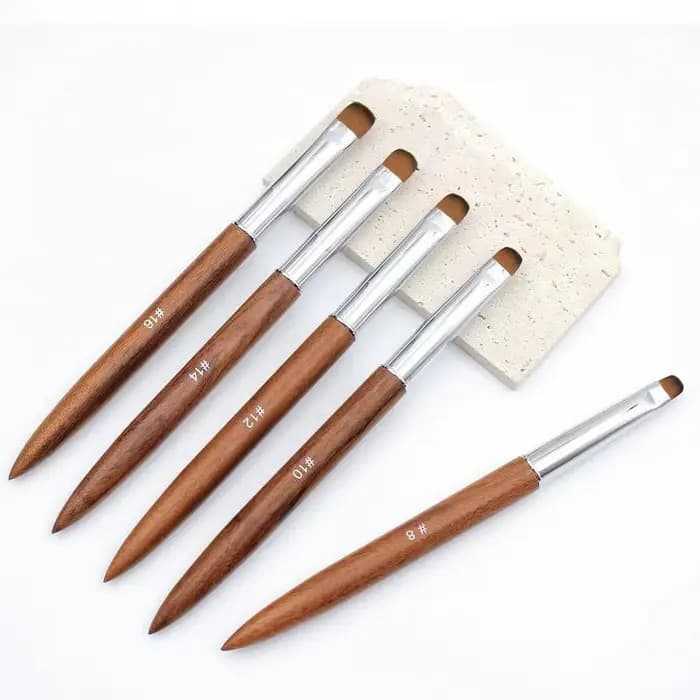 Pinceaux de nail art français