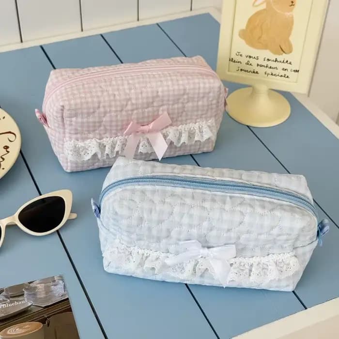 Trousse à crayons en dentelle à carreaux rose et bleu