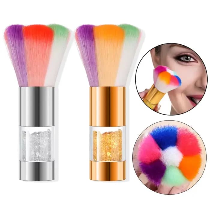 Grands pinceaux de maquillage moelleux