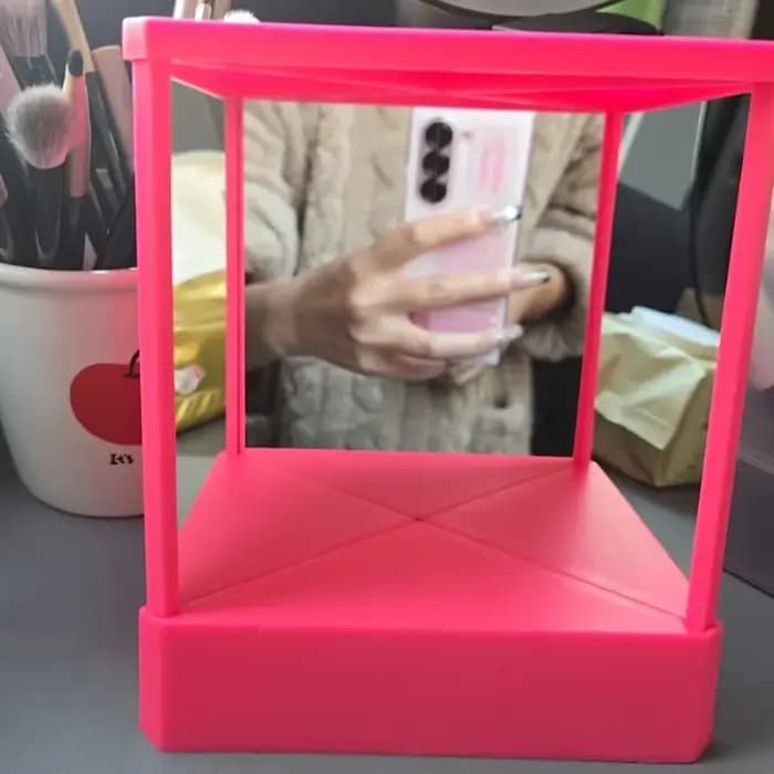 Miroir de maquillage réel