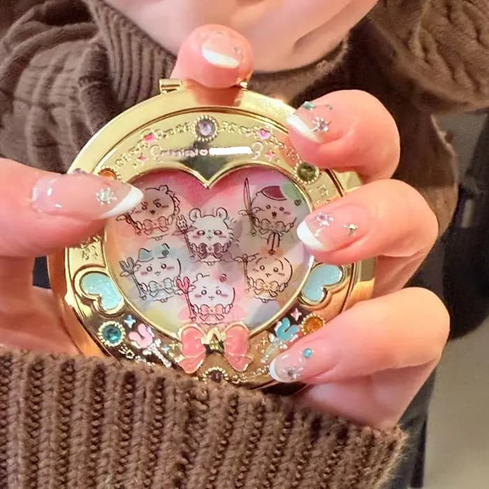 Nouveau Miroir Compact en Forme de Cœur Magic Girl Hachiware Usagi Kawaii Double Face Portable pour Maquillage et Boîte à Bijoux Cadeau