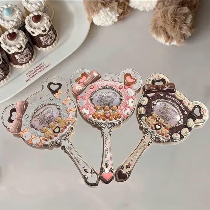 Mini miroir de maquillage haute définition en forme d'ours mignon avec un design adorable