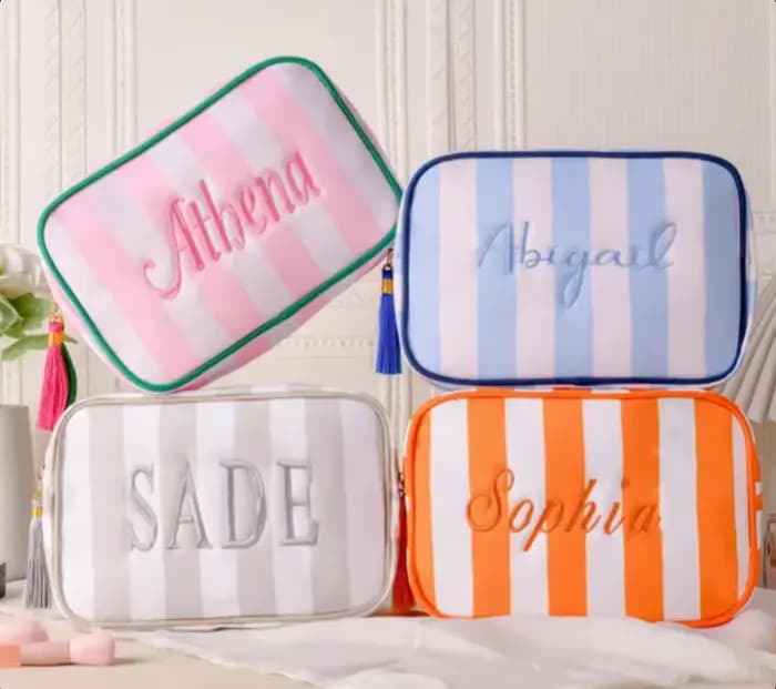 Trousse de maquillage personnalisée avec nom brodé