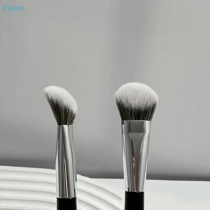☭ Pinceaux de maquillage