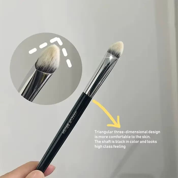 Pinceau de maquillage correcteur triangulaire biseauté de précision