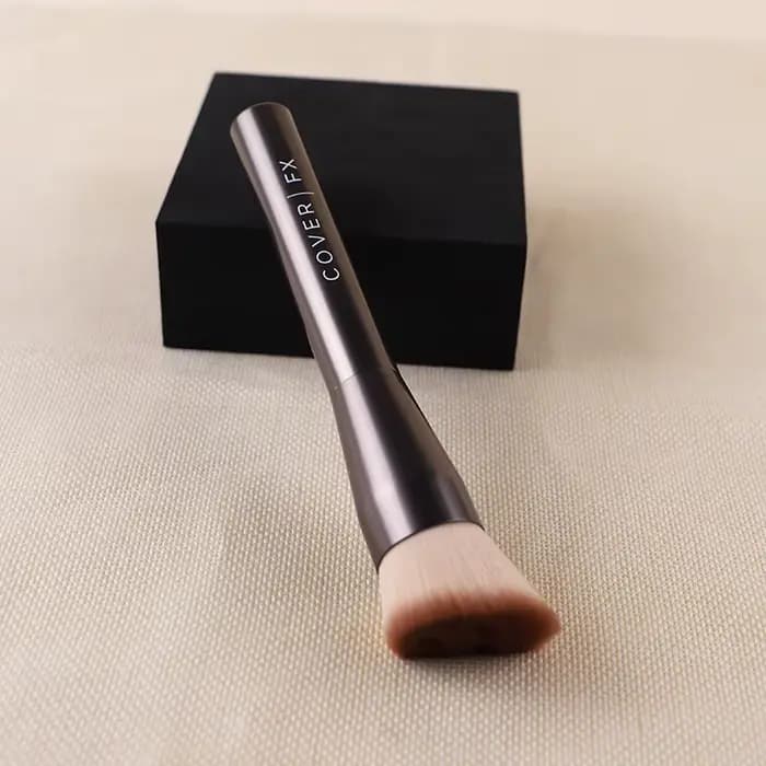 Pinceau de maquillage pour fond de teint unique