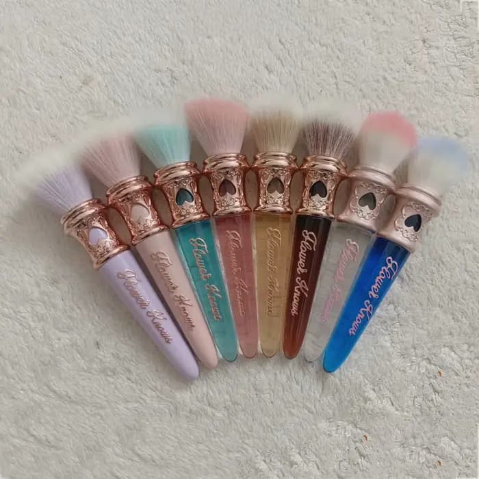 Set de Pinceaux Highlighter Flower Knows Ballet Cygne Sirène Poudre Nacrée Effet Lumière Lune Brillance Durable Vegan Maquillage Visage Joues