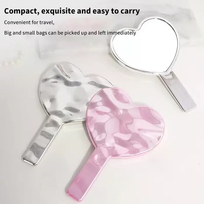 1 pièce Miroir de maquillage portable en forme de cœur avec poignée pour femme