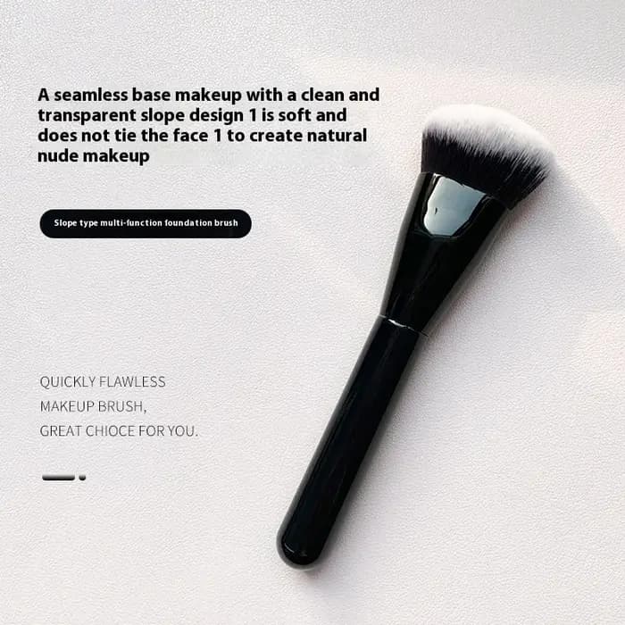 Brosse professionnelle pour fond de teint liquide