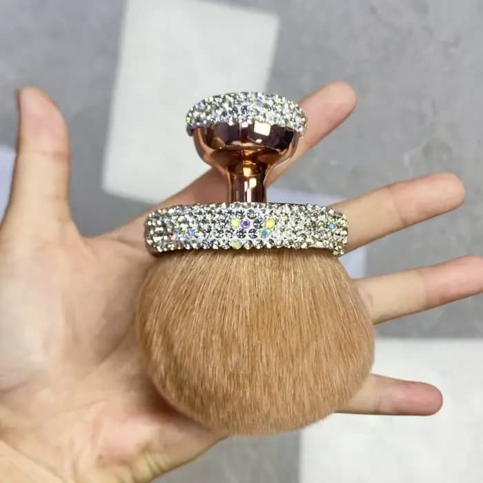 Pinceau à poudre libre de luxe de grande taille, incrustation de diamants artificiels, doux et délicat pour la peau, pinceau à blush pour le visage