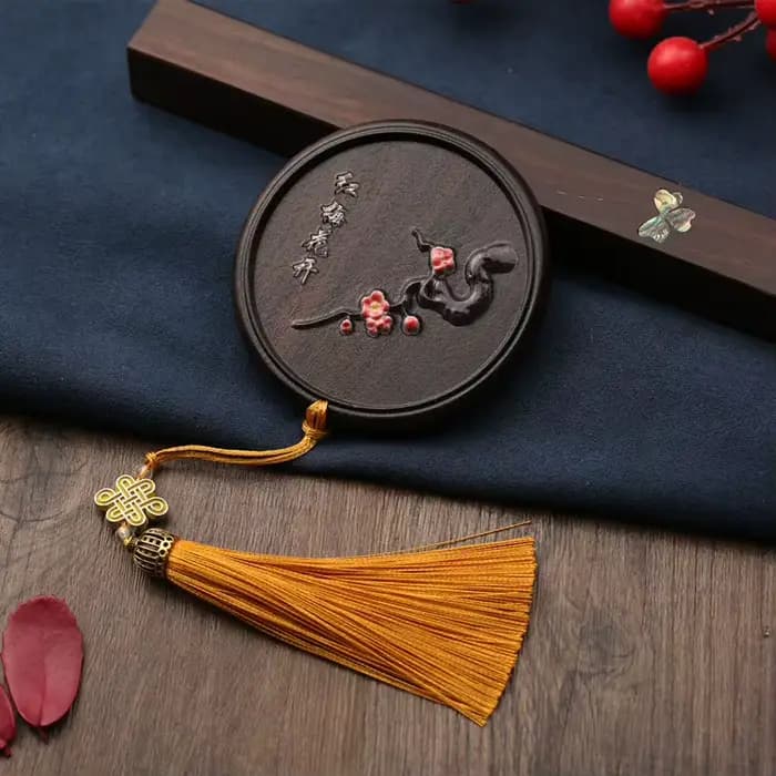 Miroir coloré et précieux